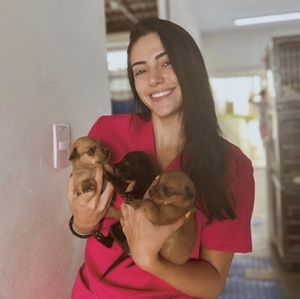 Meet your Posher, Gabriela